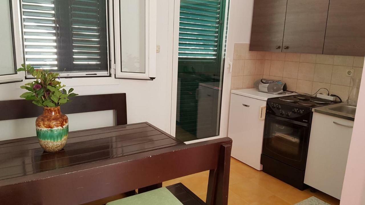 Apartment Gal Podgora Exterior photo